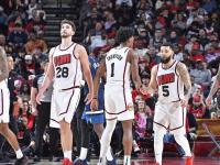 开云体育平台APP-火箭惨败76人，遭遇四连败