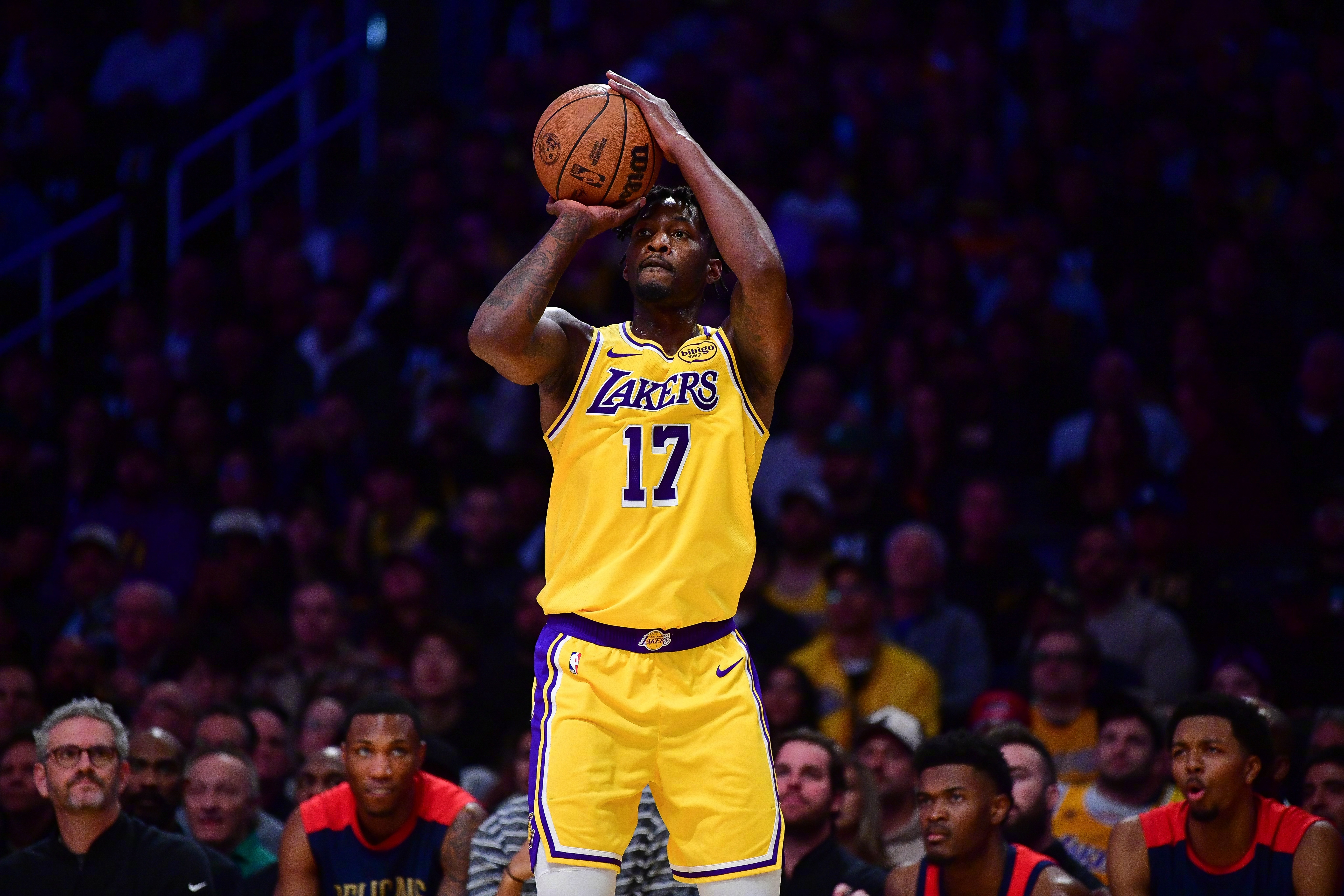 NBA季后赛：湖人连胜灰熊，取得一举两得
