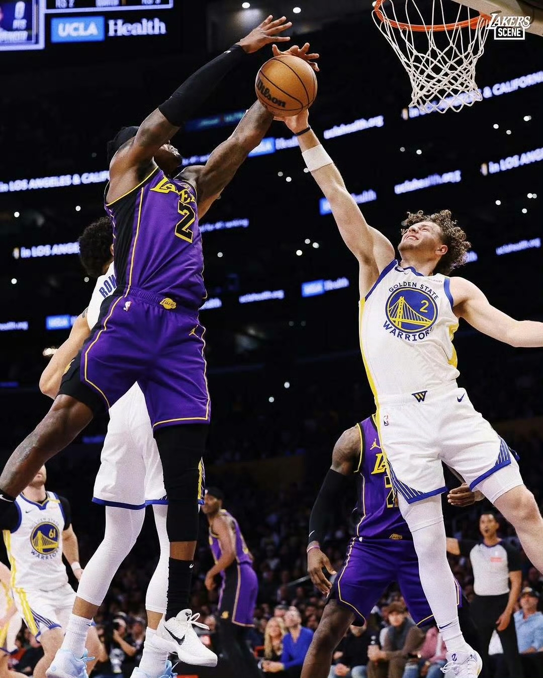 NBA季后赛：湖人连胜灰熊，取得一举两得