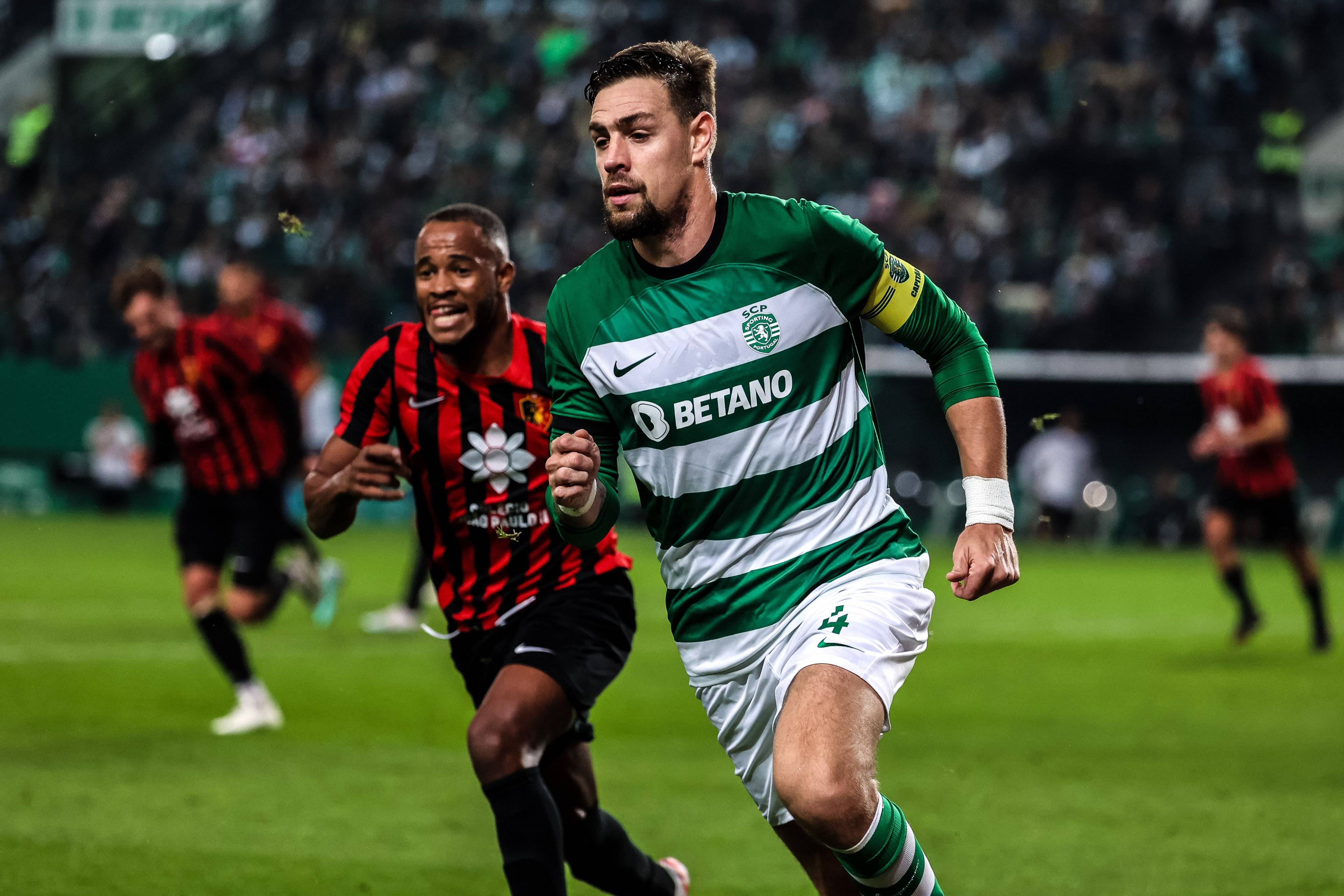 比利亚雷亚尔黯然离场,失去关键胜利 比利亚雷亚尔黯然离场,失去关键胜利