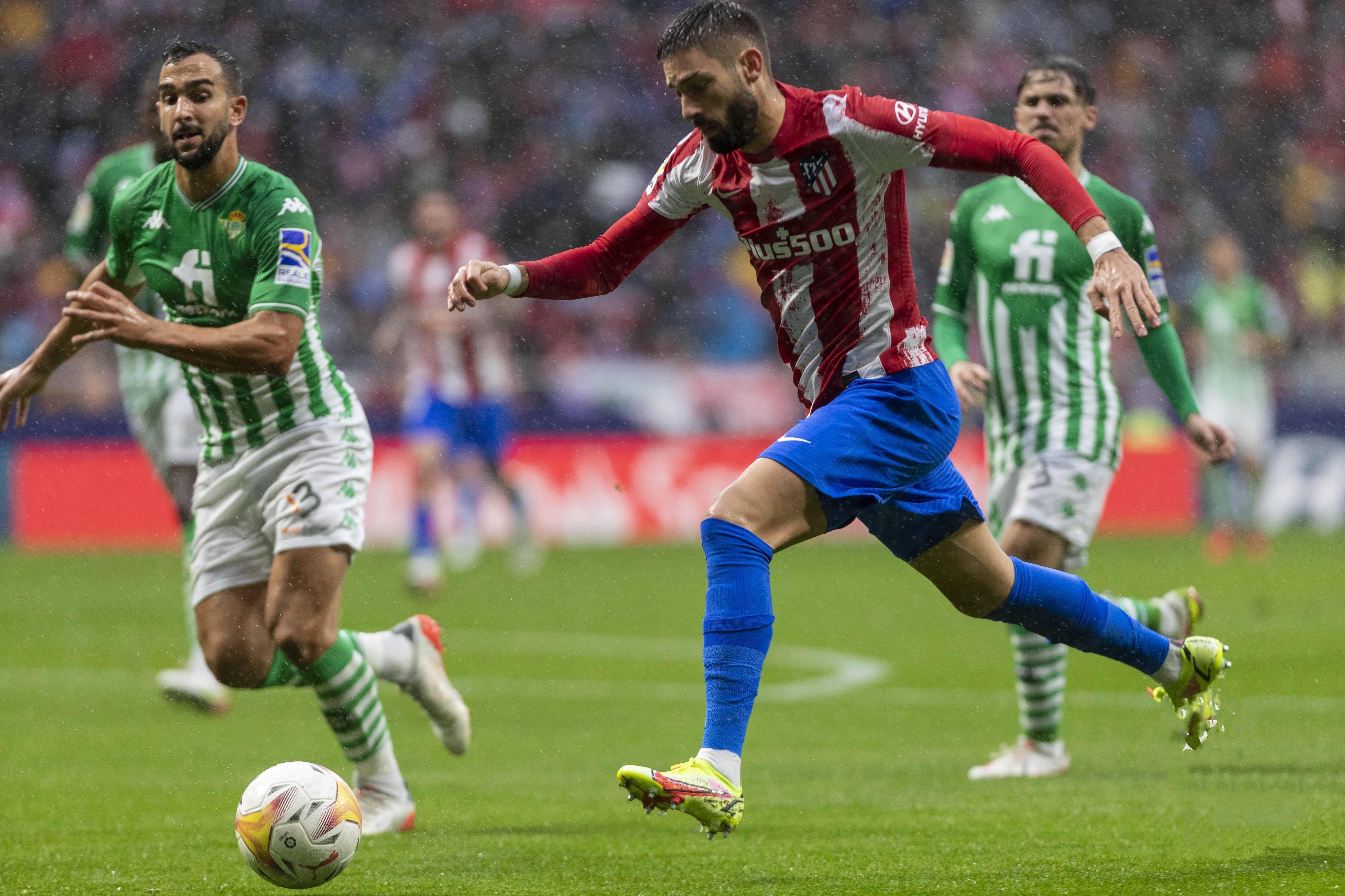 意甲赛事频繁,球队忙碌备战 意甲赛事频繁,球队忙碌备战