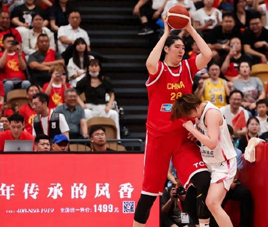 亚洲杯篮球赛东道主实力出众夺冠