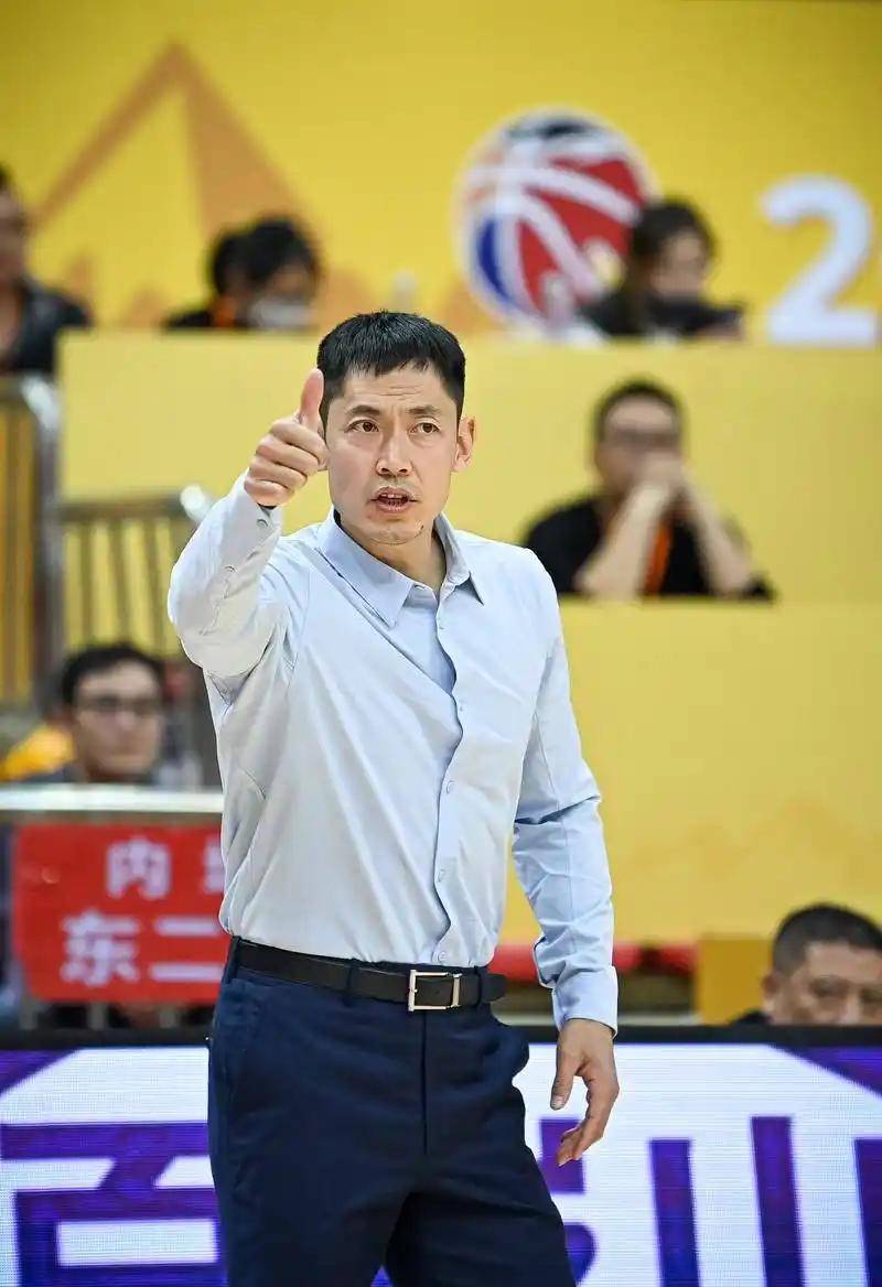 佩鲁贾球员连续受伤,主力缺席困扰教练的简单介绍 佩鲁贾球员连续受伤,主力缺席困扰教练的简单介绍