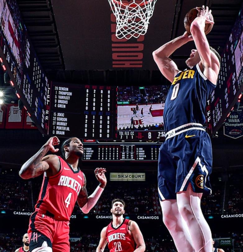 火箭惨败76人,遭遇四连败 火箭惨败76人,遭遇四连败